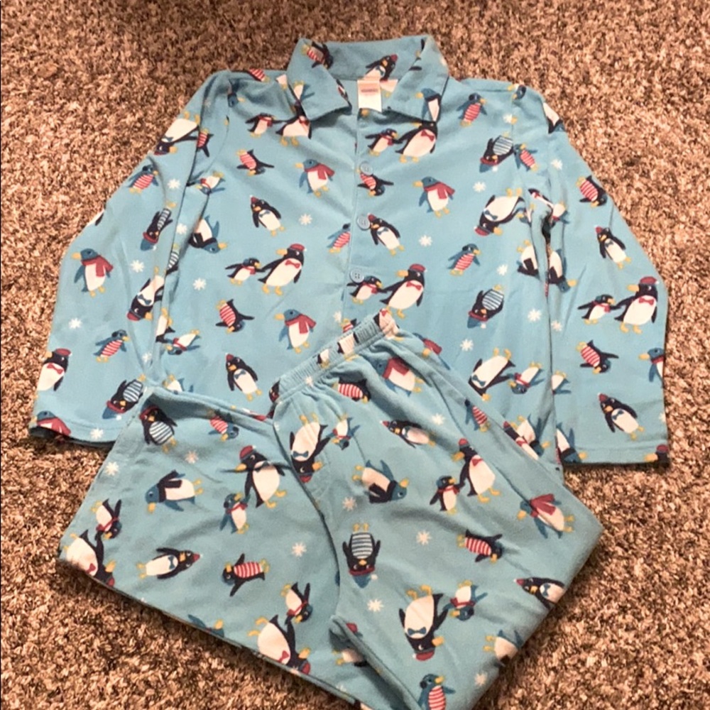Youth Medium (7-8) Gymboree Penguin Fleece Pajamas